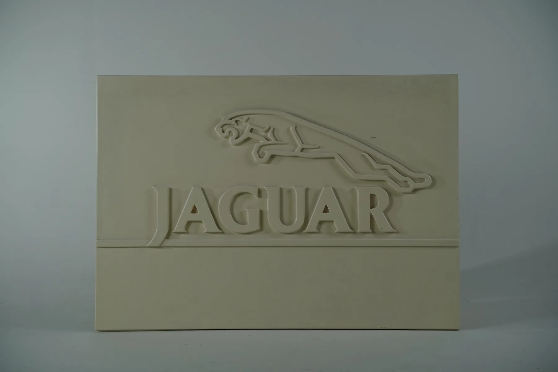 Jaguar - Wall Sign - extra view 1